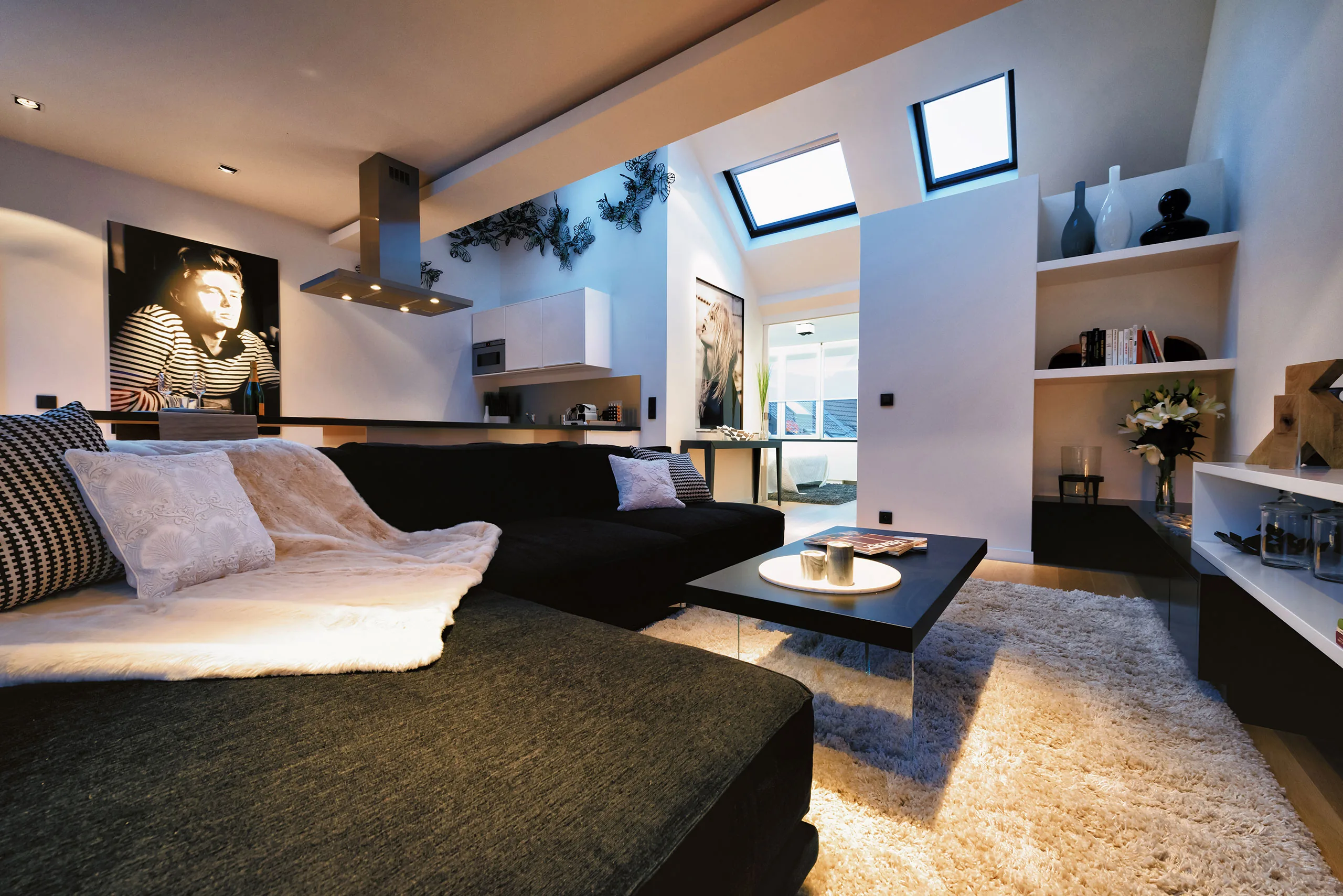 Séjour et cuisine ouverts d’Amazone 5, appartement meublé à Bruxelles