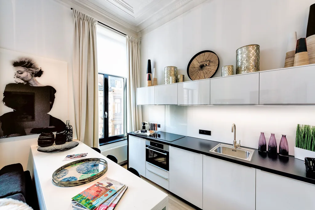 Cuisine équipée d’Aqueduc 3, appartement meublé à Bruxelles